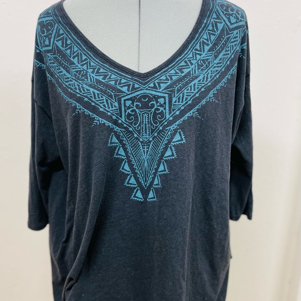 We The Free Black and Teal 3/4 Sleeve Top